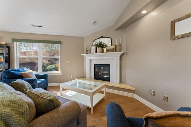 509 Cypress Avenue, Rogue River, OR 97537