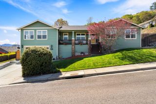 509 Cypress Avenue, Rogue River, OR 97537