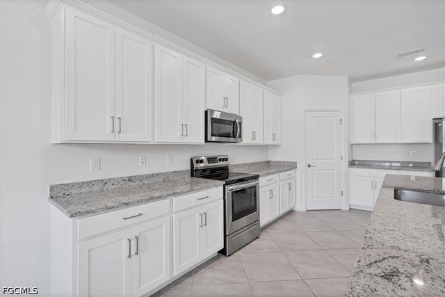 11368 Canopy LOOP, Fort Myers, FL 33913