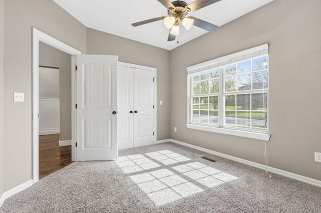 831 N Grapevine Road, Springfield, MO 65802