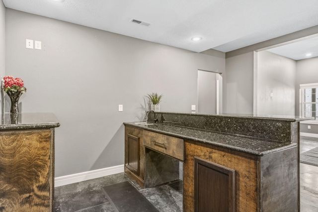 831 N Grapevine Road, Springfield, MO 65802