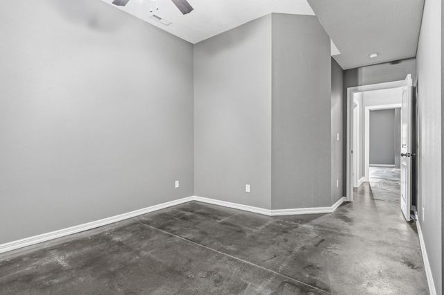 831 N Grapevine Road, Springfield, MO 65802
