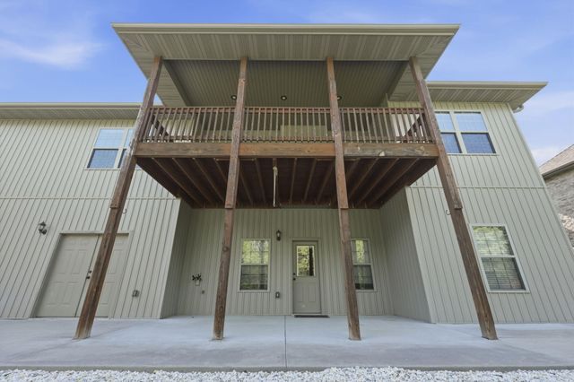 831 N Grapevine Road, Springfield, MO 65802