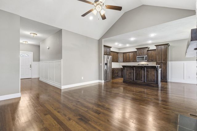 831 N Grapevine Road, Springfield, MO 65802