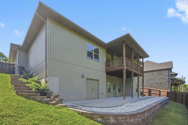 831 N Grapevine Road, Springfield, MO 65802