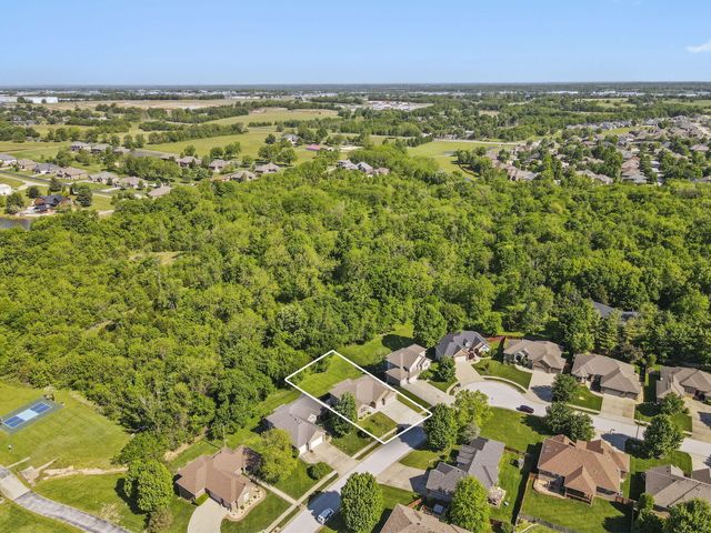 831 N Grapevine Road, Springfield, MO 65802
