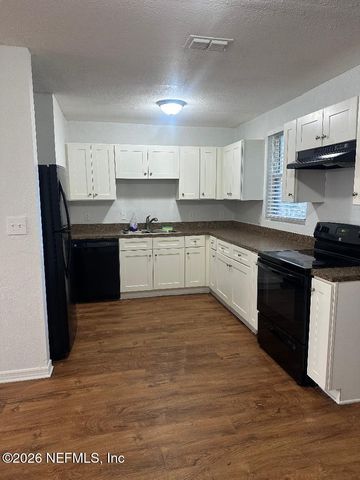 1551 MAR VIC Lane, Jacksonville, FL 32218