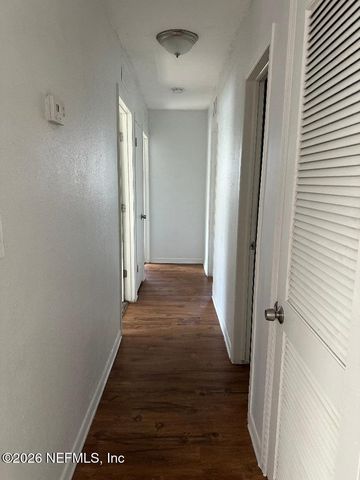 1551 MAR VIC Lane, Jacksonville, FL 32218