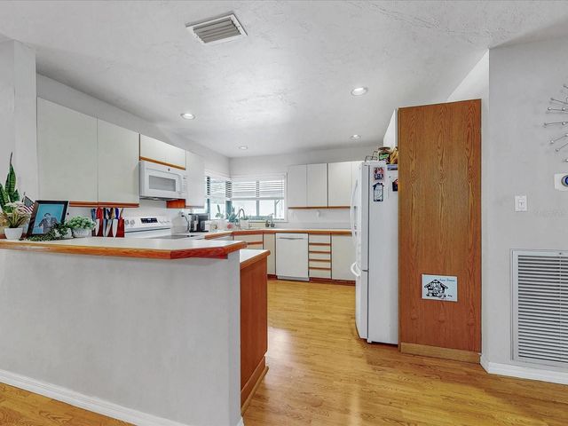 111 TUXFORD DRIVE, Haines City, FL 33844