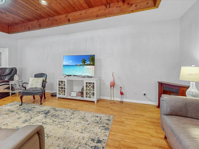 111 TUXFORD DRIVE, Haines City, FL 33844