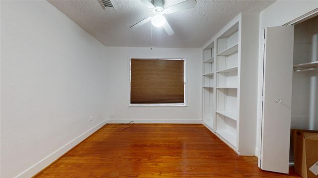 7004 Santa Maria Street, Houston, TX 77023