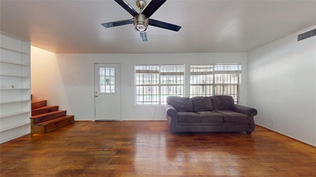 7004 Santa Maria Street, Houston, TX 77023