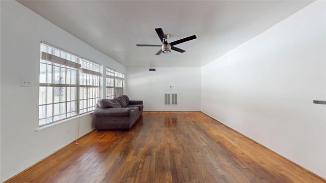 7004 Santa Maria Street, Houston, TX 77023