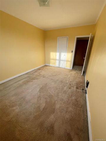 5434 66th Street 1, Maspeth, NY 11378