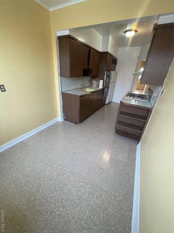 5434 66th Street 1, Maspeth, NY 11378