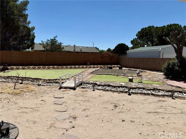 14195 Whispering Sands Drive, Victorville, CA 92392