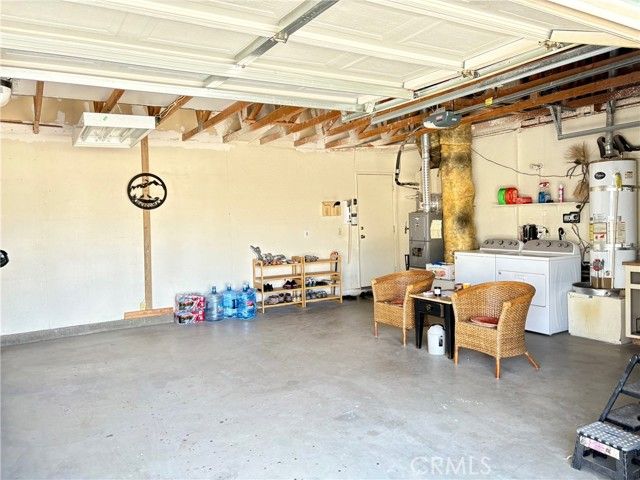 14195 Whispering Sands Drive, Victorville, CA 92392