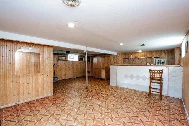 3719 W 81st Place, Chicago, IL 60652
