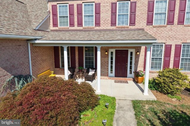 7946 GOLF VISTA DR, Greencastle, PA 17225