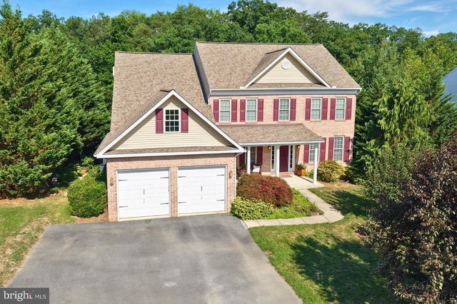 7946 GOLF VISTA DR, Greencastle, PA 17225