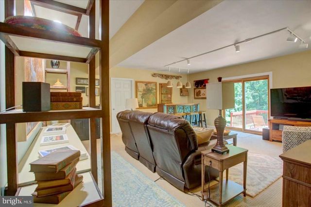7946 GOLF VISTA DR, Greencastle, PA 17225