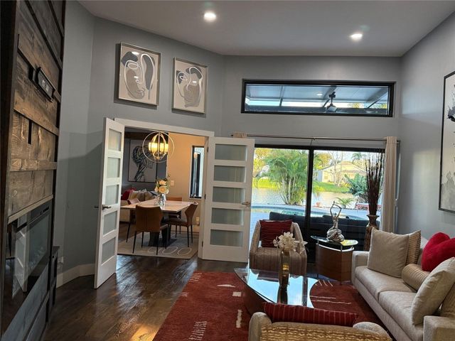 2702 E Orchard Circle, Davie, FL 33328