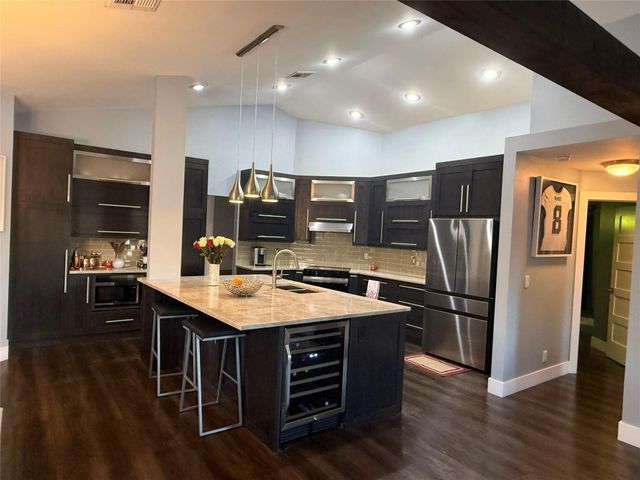 2702 E Orchard Circle, Davie, FL 33328