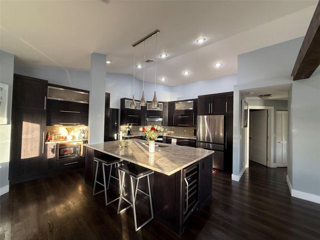 2702 E Orchard Circle, Davie, FL 33328