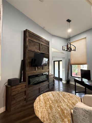 2702 E Orchard Circle, Davie, FL 33328