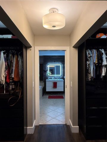 2702 E Orchard Circle, Davie, FL 33328