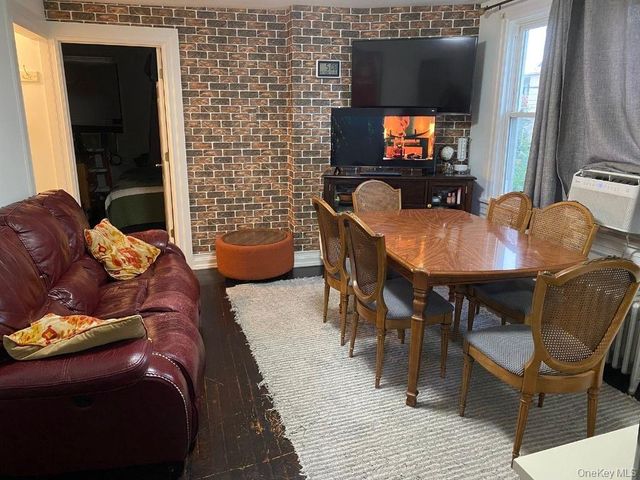 132 N 6th Avenue, Mount Vernon, NY 10550