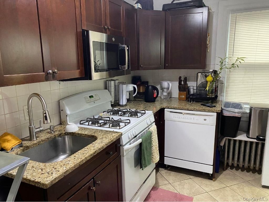 132 N 6th Avenue, Mount Vernon, NY 10550 — photo 4