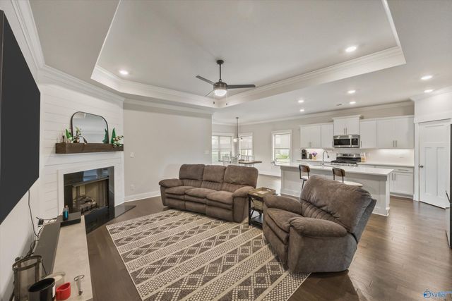 21825 Natures Cove Drive, Athens, AL 35613