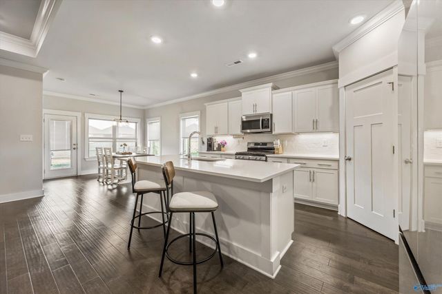 21825 Natures Cove Drive, Athens, AL 35613