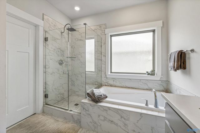 21825 Natures Cove Drive, Athens, AL 35613