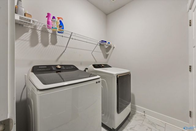 21825 Natures Cove Drive, Athens, AL 35613