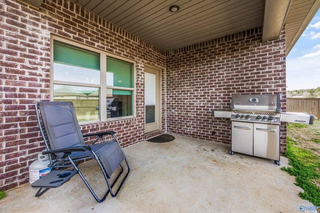 21825 Natures Cove Drive, Athens, AL 35613