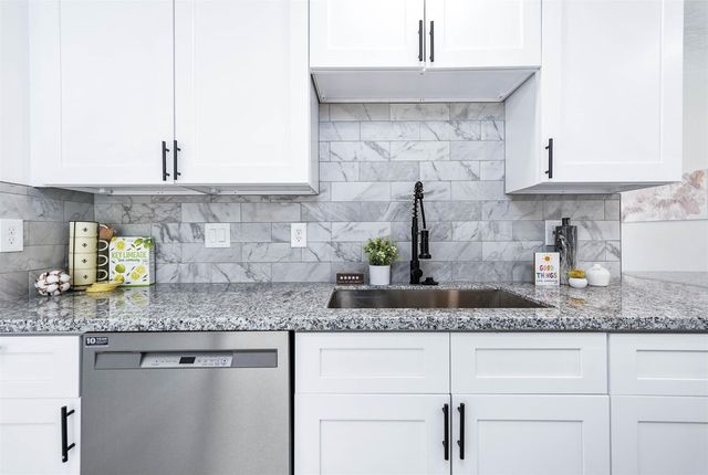 14310 Southline Road, Sugar Land, TX 77498
