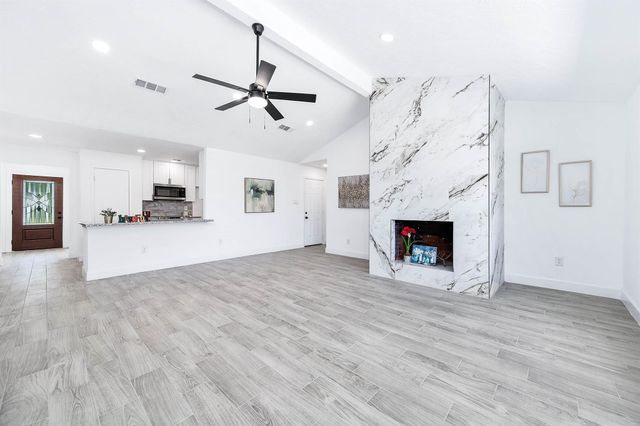 14310 Southline Road, Sugar Land, TX 77498