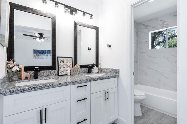 14310 Southline Road, Sugar Land, TX 77498