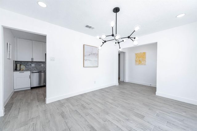 14310 Southline Road, Sugar Land, TX 77498