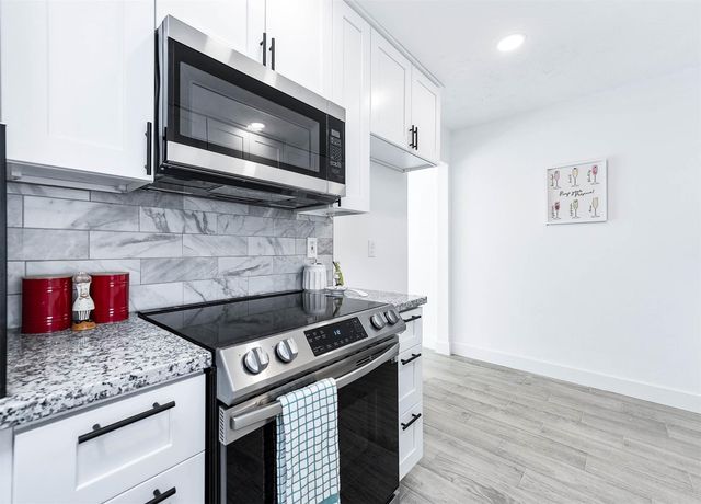 14310 Southline Road, Sugar Land, TX 77498