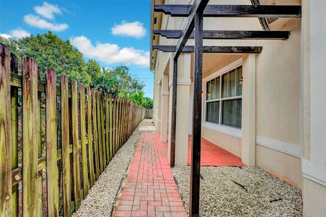 1109 NW 1ST AVE 1109, Fort Lauderdale, FL 33311