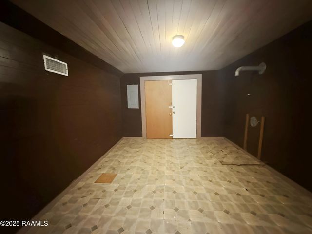 610 E Washington Street, Ville Platte, LA 70586