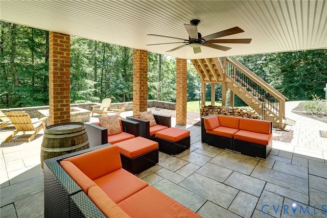 1295 Hermitage Rd, Manakin Sabot, VA 23103