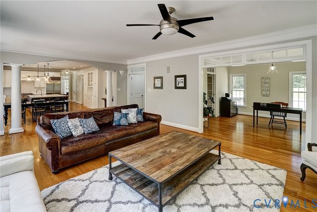 1295 Hermitage Rd, Manakin Sabot, VA 23103