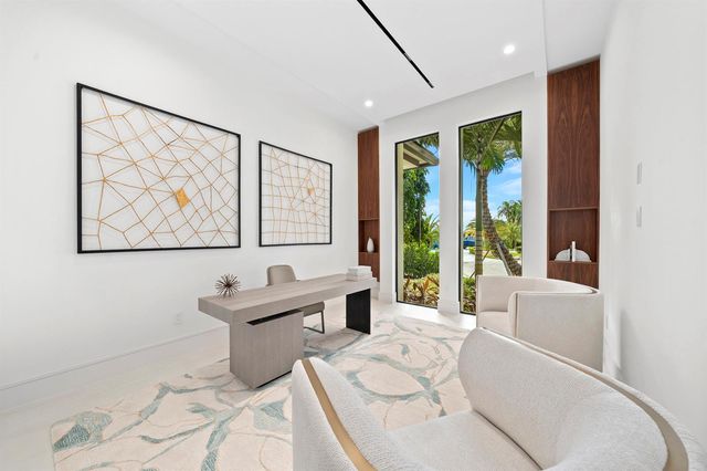 2880 NE 9th Street, Pompano Beach, FL 33062