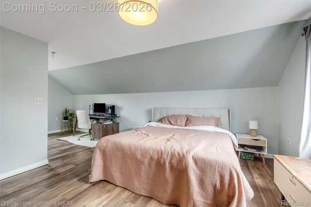 20631 Lochmoor Street, Harper Woods, MI 48225