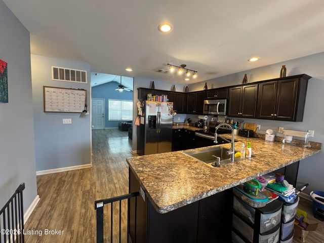 940 Thoroughbred Rd, Shelbyville, KY 40065