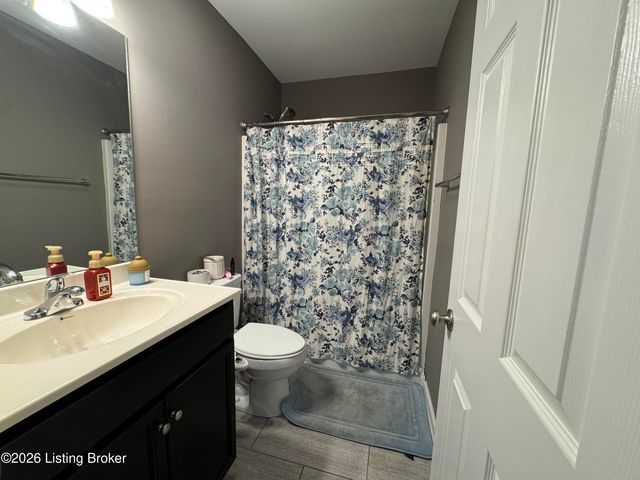 940 Thoroughbred Rd, Shelbyville, KY 40065